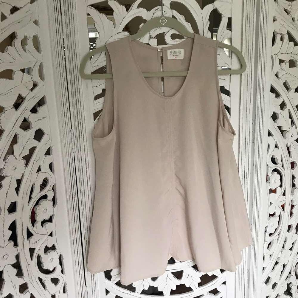 Nude Blouse ★